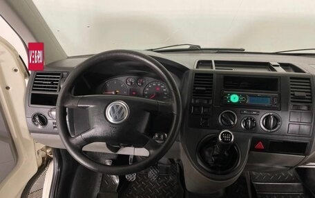 Volkswagen Transporter T5 рестайлинг, 2006 год, 1 180 000 рублей, 18 фотография