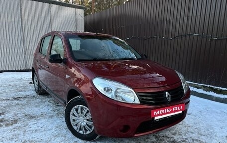 Renault Sandero I, 2010 год, 485 000 рублей, 2 фотография