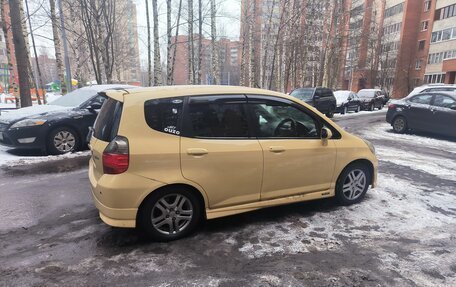 Honda Fit III, 2004 год, 450 000 рублей, 3 фотография