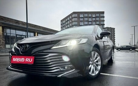 Toyota Camry, 2019 год, 3 100 000 рублей, 1 фотография