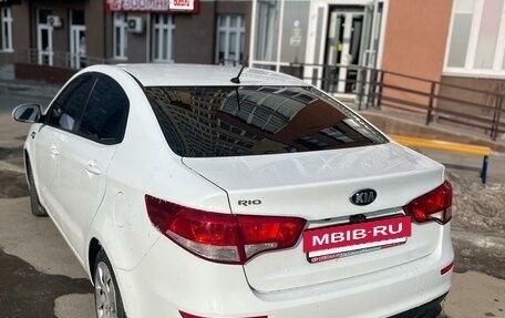 KIA Rio III рестайлинг, 2016 год, 1 030 000 рублей, 4 фотография