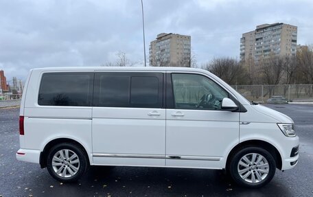 Volkswagen Multivan T6 рестайлинг, 2015 год, 3 505 000 рублей, 6 фотография