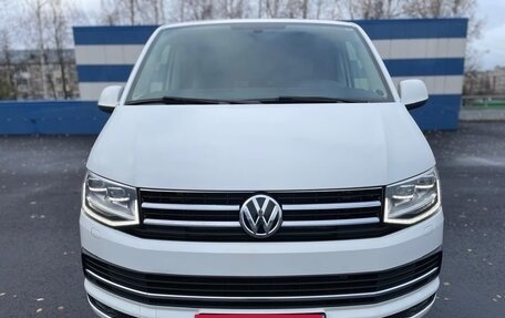 Volkswagen Multivan T6 рестайлинг, 2015 год, 3 505 000 рублей, 8 фотография