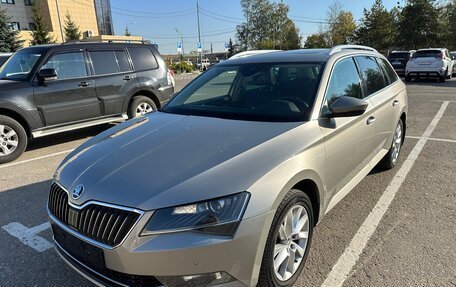 Skoda Superb III рестайлинг, 2017 год, 2 800 000 рублей, 4 фотография