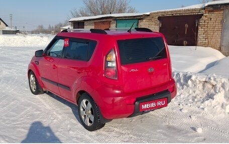 KIA Soul I рестайлинг, 2010 год, 900 000 рублей, 13 фотография