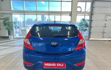 Hyundai Solaris II рестайлинг, 2012 год, 850 000 рублей, 4 фотография