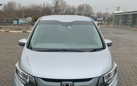 Honda Freed II, 2018 год, 1 900 000 рублей, 10 фотография