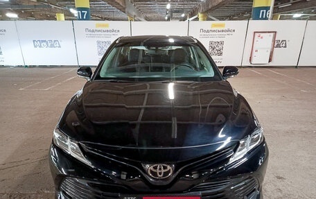 Toyota Camry, 2018 год, 2 839 100 рублей, 2 фотография