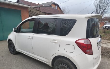 Toyota Ractis I, 2005 год, 650 000 рублей, 3 фотография