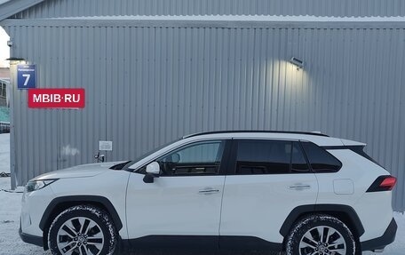 Toyota RAV4, 2020 год, 3 580 000 рублей, 6 фотография