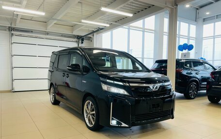 Toyota Voxy III, 2018 год, 2 909 000 рублей, 8 фотография