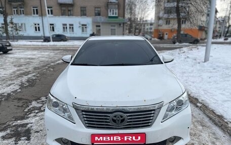 Toyota Camry, 2014 год, 1 418 000 рублей, 2 фотография