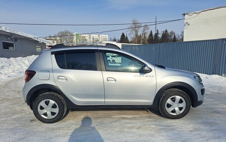 Renault Sandero II рестайлинг, 2016 год, 870 000 рублей, 5 фотография