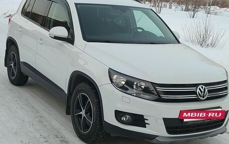 Volkswagen Tiguan I, 2016 год, 1 999 000 рублей, 5 фотография