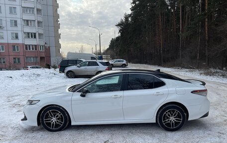 Toyota Camry, 2018 год, 2 800 000 рублей, 3 фотография