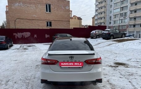 Toyota Camry, 2018 год, 2 800 000 рублей, 5 фотография