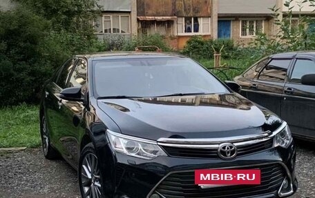 Toyota Camry, 2017 год, 2 450 000 рублей, 13 фотография