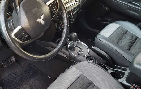 Mitsubishi Outlander III рестайлинг 3, 2014 год, 1 500 000 рублей, 3 фотография