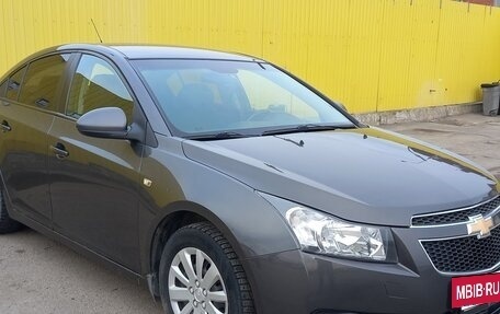 Chevrolet Cruze II, 2011 год, 760 000 рублей, 4 фотография