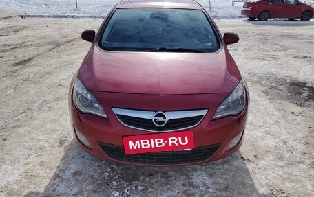 Opel Astra J, 2011 год, 835 000 рублей, 3 фотография