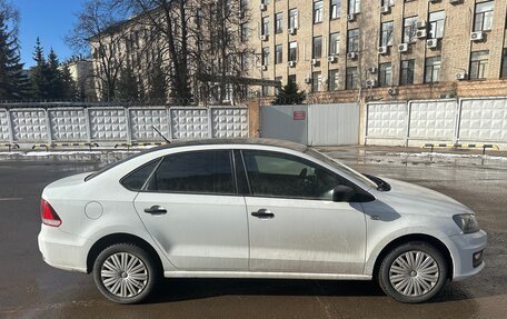 Volkswagen Polo VI (EU Market), 2016 год, 1 300 000 рублей, 2 фотография