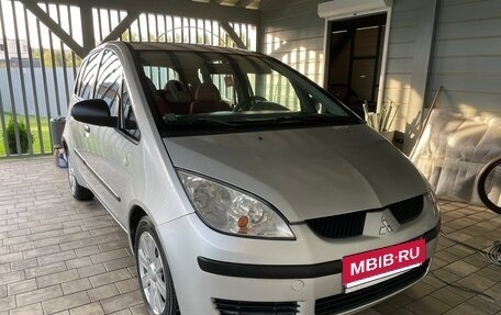 Mitsubishi Colt VI рестайлинг, 2006 год, 649 000 рублей, 2 фотография