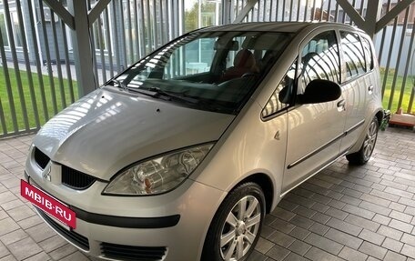 Mitsubishi Colt VI рестайлинг, 2006 год, 649 000 рублей, 3 фотография