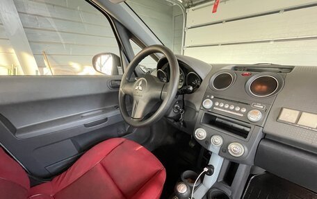 Mitsubishi Colt VI рестайлинг, 2006 год, 649 000 рублей, 14 фотография