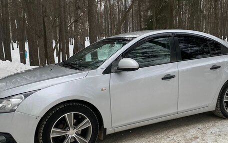 Chevrolet Cruze II, 2011 год, 640 000 рублей, 4 фотография