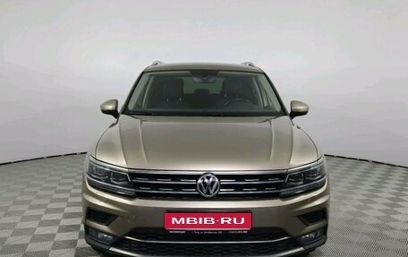 Volkswagen Tiguan II, 2018 год, 3 120 000 рублей, 3 фотография