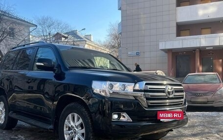 Toyota Land Cruiser 200, 2018 год, 6 999 000 рублей, 4 фотография