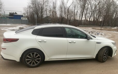 KIA Optima IV, 2018 год, 2 000 000 рублей, 2 фотография