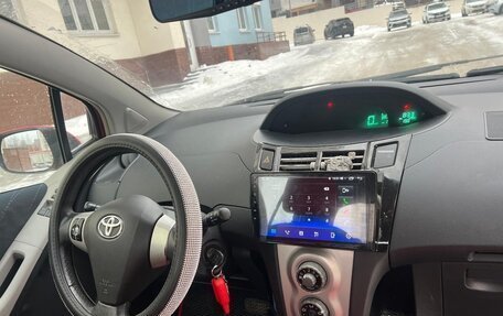 Toyota Yaris III рестайлинг, 2008 год, 669 000 рублей, 18 фотография