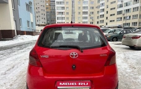 Toyota Yaris III рестайлинг, 2008 год, 669 000 рублей, 10 фотография