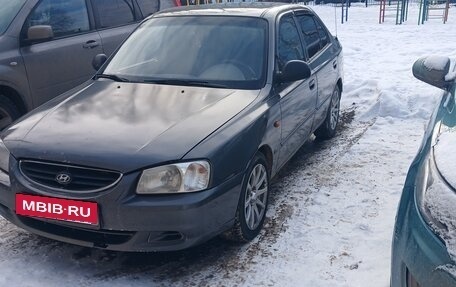 Hyundai Accent II, 2004 год, 300 000 рублей, 2 фотография