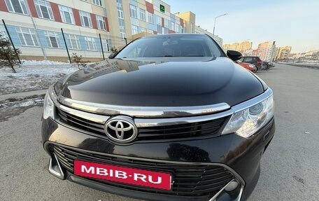 Toyota Camry, 2017 год, 2 190 000 рублей, 15 фотография