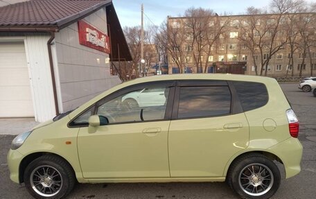 Honda Fit III, 2004 год, 550 000 рублей, 4 фотография