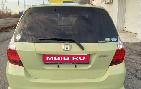 Honda Fit III, 2004 год, 550 000 рублей, 3 фотография