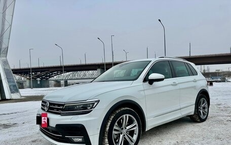 Volkswagen Tiguan II, 2019 год, 3 200 000 рублей, 2 фотография