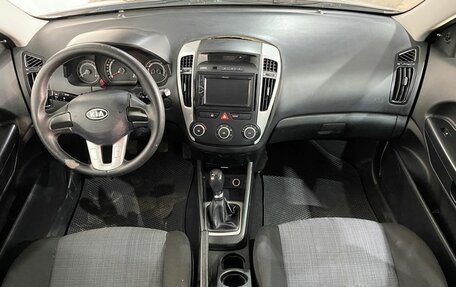 KIA cee'd I рестайлинг, 2011 год, 699 000 рублей, 12 фотография