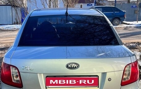 KIA Rio II, 2011 год, 750 000 рублей, 6 фотография