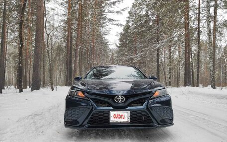 Toyota Camry, 2020 год, 2 300 000 рублей, 10 фотография