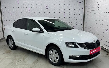 Skoda Octavia, 2019 год, 1 590 000 рублей, 4 фотография