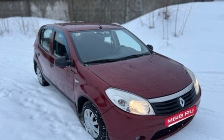 Renault Sandero I, 2014 год, 599 000 рублей, 2 фотография