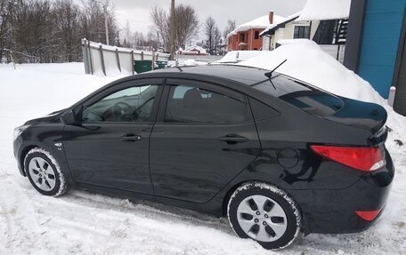 Hyundai Solaris II рестайлинг, 2015 год, 985 000 рублей, 3 фотография