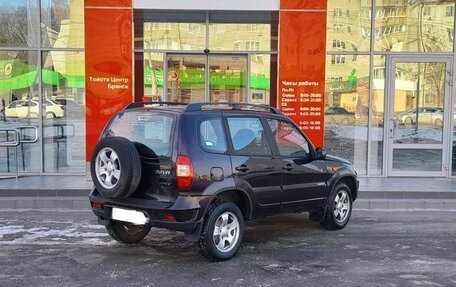 Chevrolet Niva I рестайлинг, 2010 год, 495 000 рублей, 5 фотография