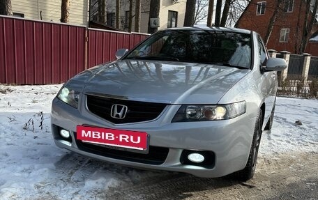 Honda Accord VII рестайлинг, 2002 год, 690 000 рублей, 2 фотография