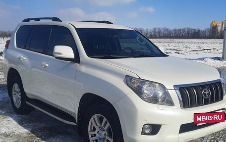 Toyota Land Cruiser Prado 150 рестайлинг 2, 2012 год, 3 100 000 рублей, 8 фотография