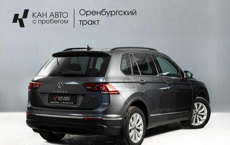 Volkswagen Tiguan II, 2021 год, 2 800 000 рублей, 4 фотография