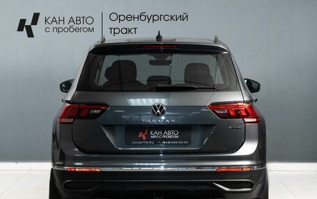 Volkswagen Tiguan II, 2021 год, 2 800 000 рублей, 5 фотография